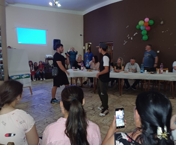Komunitné fóra