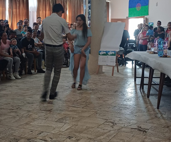 Komunitné fóra