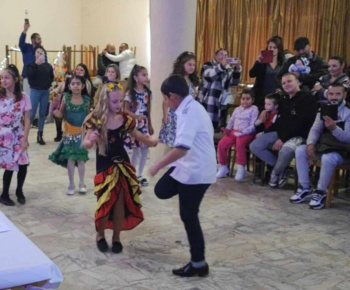Komunitné fóra